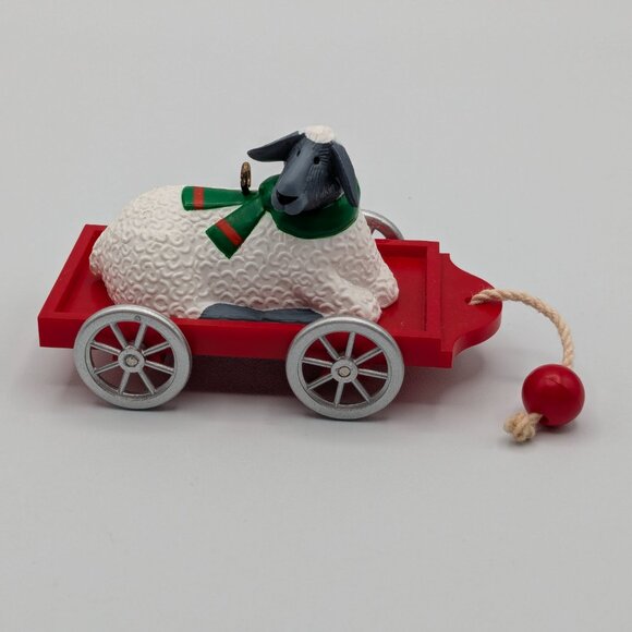 Hallmark Keepsake Nostalgic Lamb 1989, Vintage Christmas Ornament - Picture 3 of 12